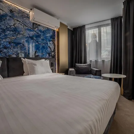 Хотел Aslan Gold