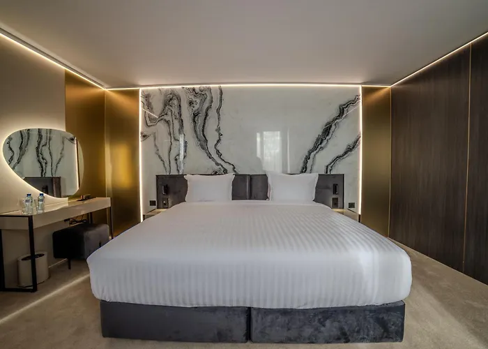 Хотел Aslan Gold 3*